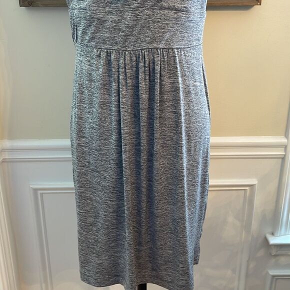 Corey P Sleeveless Dress - Picture 6 of 9